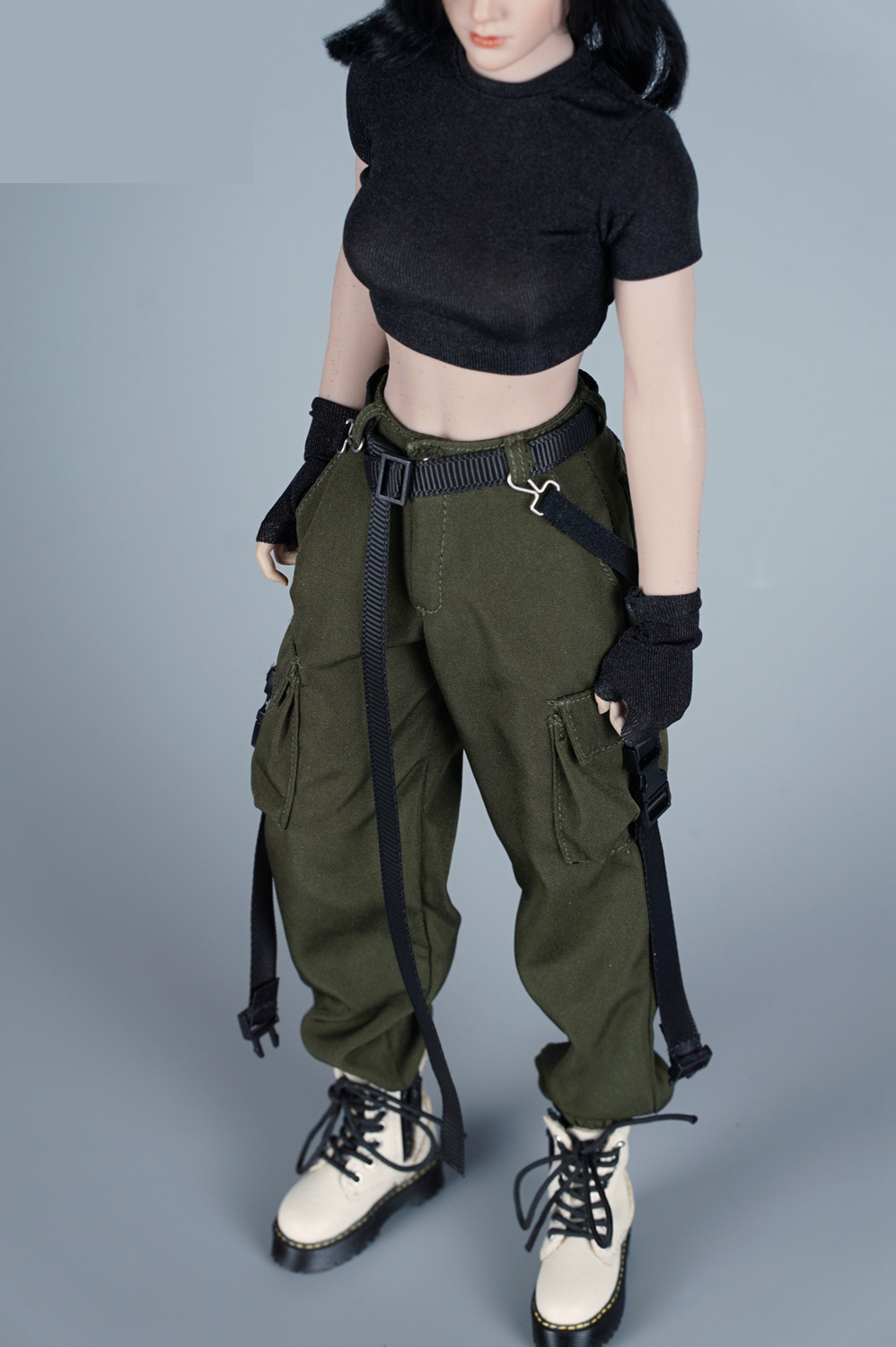 1:6 Women Cargo Pants With Tee shirt